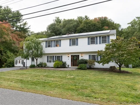 40 Gregory Rd, Framingham, MA 01701