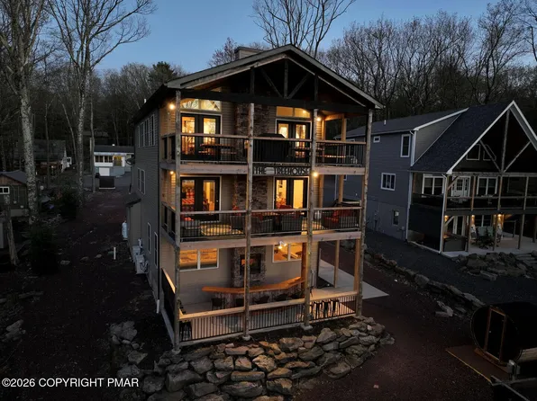 74 Lakeview Dr, Lake Harmony, PA 18624