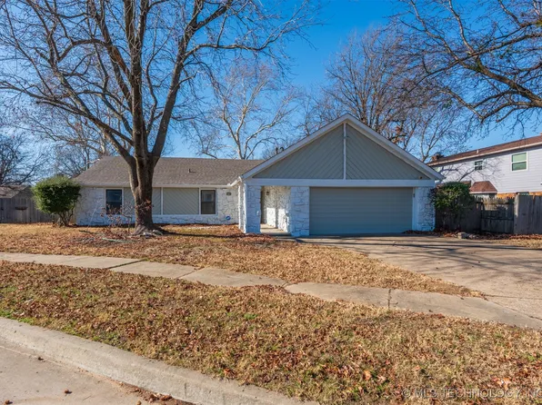 3106 S Beech Ct, Broken Arrow, OK 74012