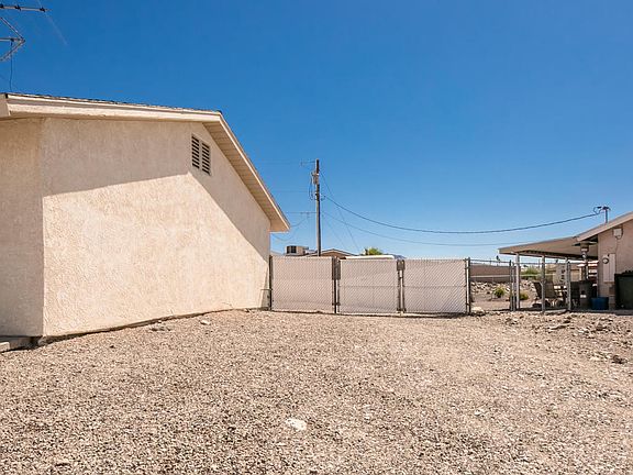 2nd image of 980 Hacienda Cir