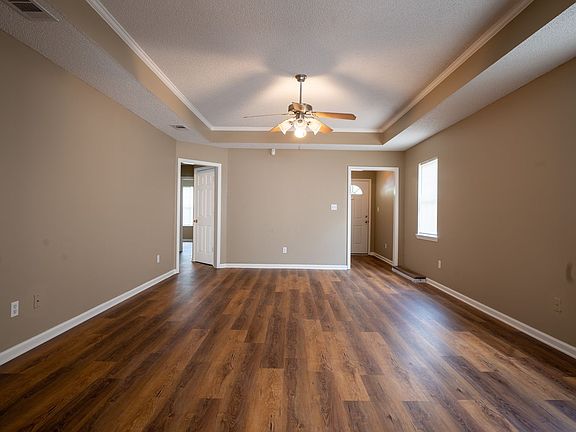 5th image of 1538 Woodard St