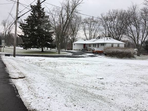 2nd image of 544 Warren Rd APT 3