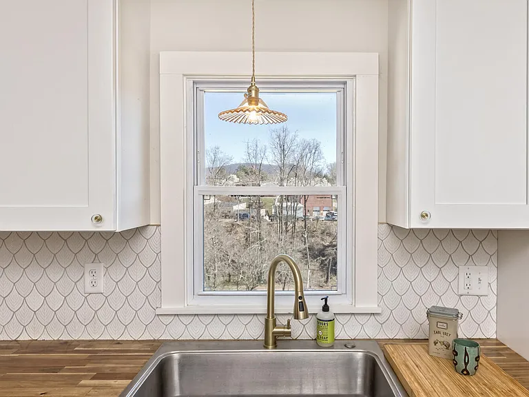 10 Laban Ln — Photo 10
