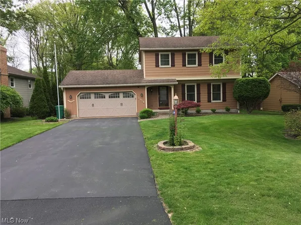 3154 Howell Dr, Poland, OH 44514
