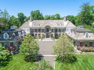 112 Indian Head Rd, Riverside, CT 06878