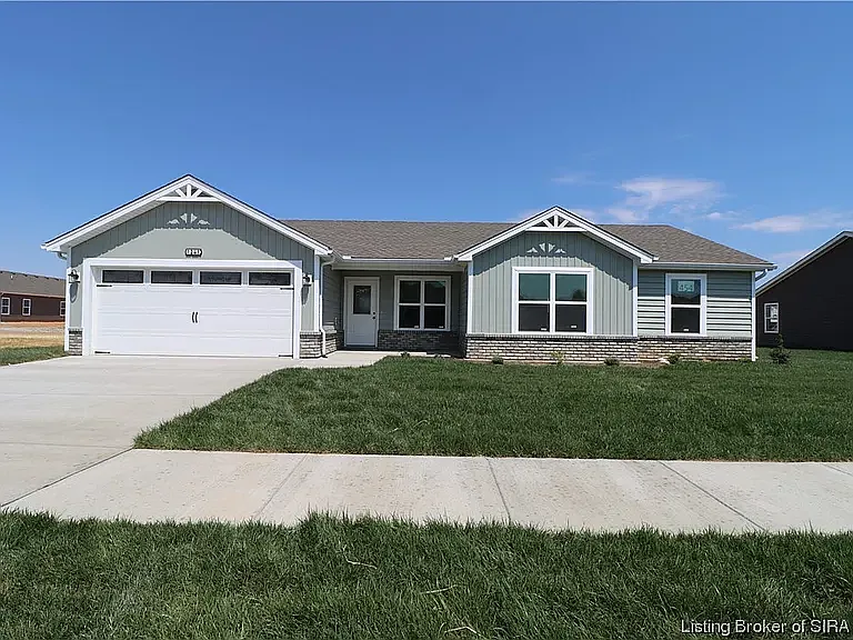 1241 Blackstone Trl photo 1