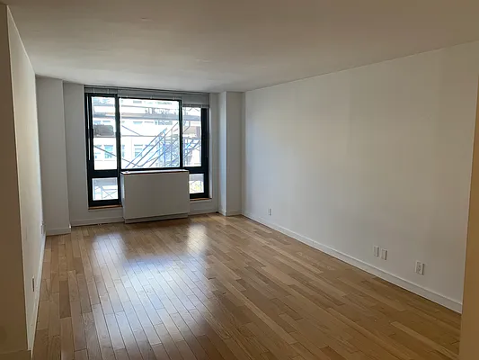 Rented by One Irving Place Realty | media 14