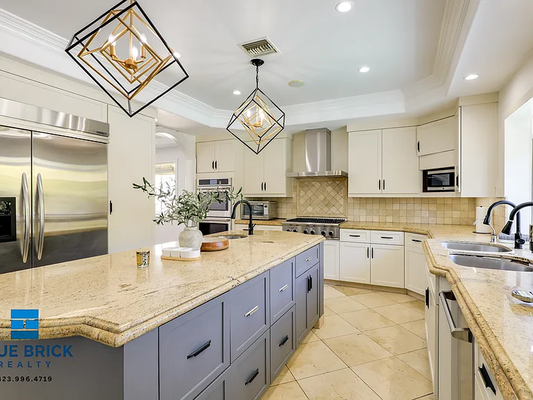 5230 Teesdale Ave — Photo 49