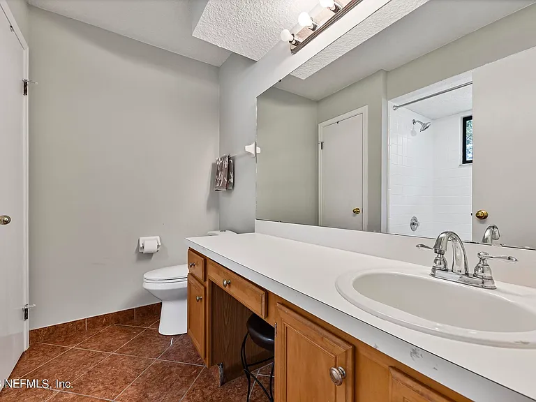 9126 Trevi Cir W — Photo 18