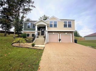 16714 Holy Cross Ln, Saint Robert, MO 65584