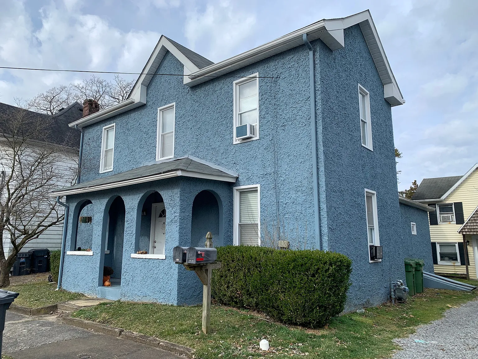 449 Overhill St photo 1