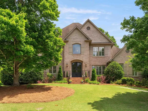 7059 Lake Run Dr, Vestavia, AL 35242