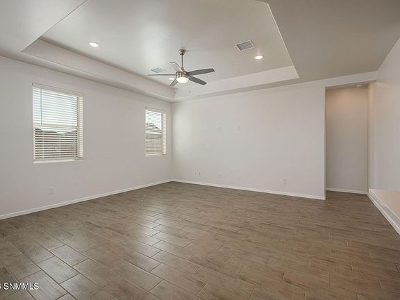 3rd image of 3009 Fortune Rd