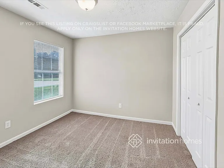 10 Summer Breeze Ct — Photo 18