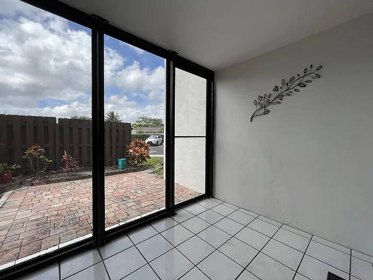 215 Lake Pointe Dr #104 — Photo 8