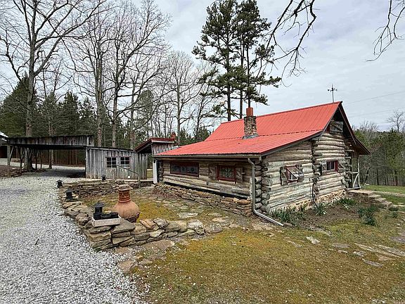 3rd image of 2085 Quicksilver Rd