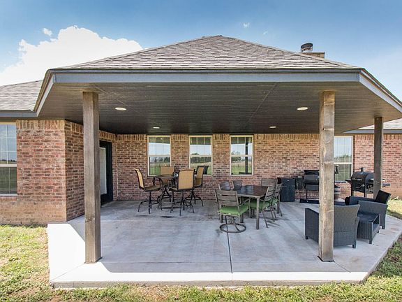 5th image of 19241 Dee Ln