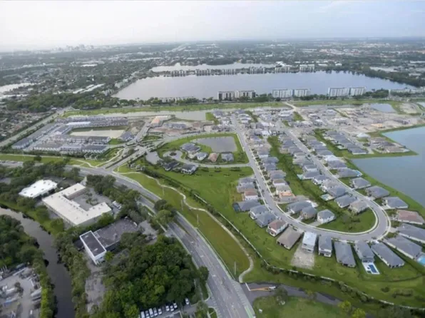 4455 Silverwood Lane S Lot 154, Oakland Park, FL 33309