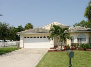7927 Wexford Dr, Naples, FL 34104