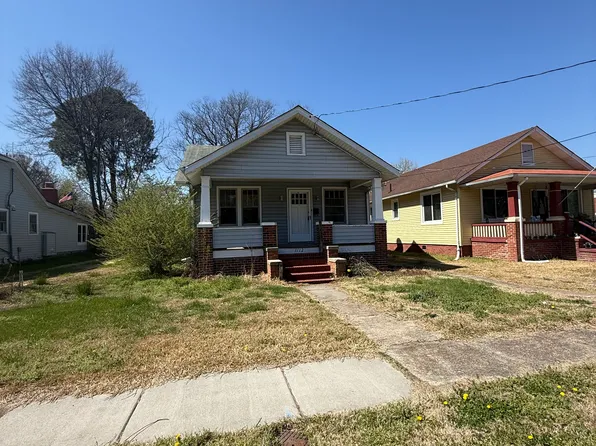 1112 Decatur St, Chesapeake, VA 23324