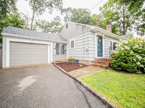 141 Whiting Ave, Dedham, MA 02026