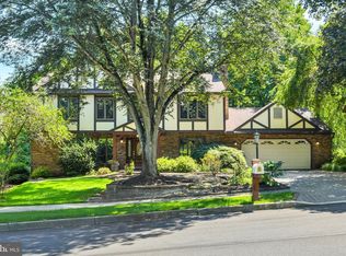 104 Deerfield Rd, Camp Hill, PA 17011