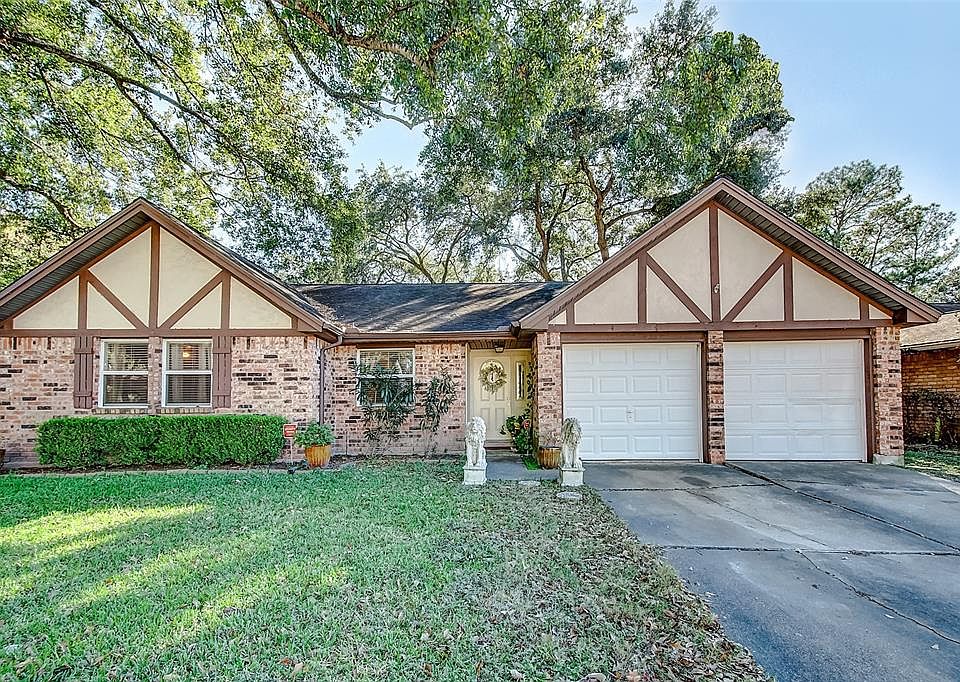 1st image of 22319 Deville Dr