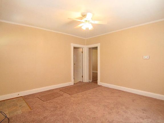 5th image of 312 E Jackson Ave