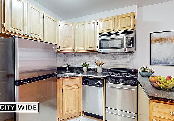3rd image of 575 2nd Ave APT 2B