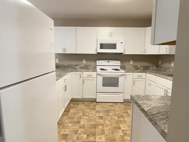 3010 S St #2 — Photo 6