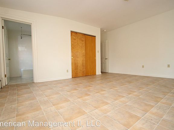 3rd image of 1011 N Charles St APT 3R