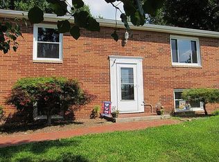 1515 Queenstown Rd, Kent, OH 44240