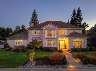 8834 Tahan Ln, Fair Oaks, CA 95628