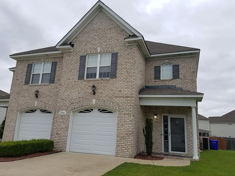 1st image of 2041 B Cambria Dr