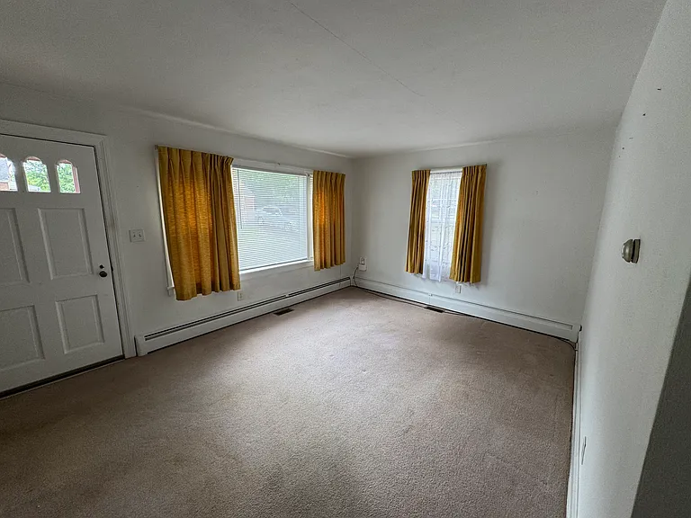 4940 Morwanda St NW — Photo 8