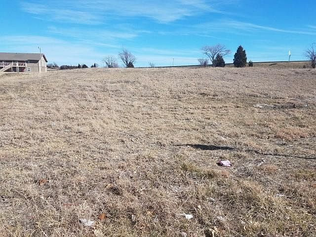 1st image of 2000 S Woodlawn Blvd