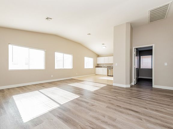 4th image of 4511 Grotto Ct