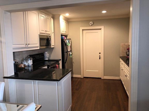 4th image of 4509 Emerson Ave #B