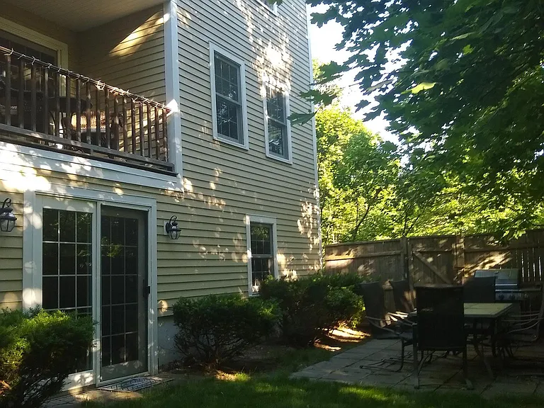 7 Westview Ave — Photo 18