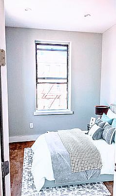 5th image of 140 W 111th St APT 4
