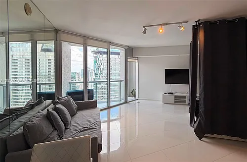 475 Brickell Ave Photo 1 475 Brickell Ave Photo 1