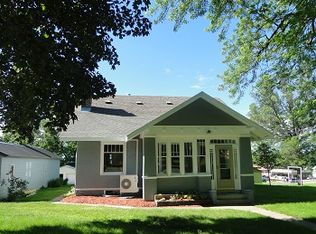 105 E Broadway St, Starbuck, MN 56381
