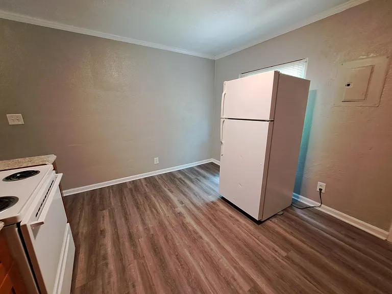 705 Alexander St #1 — Photo 3
