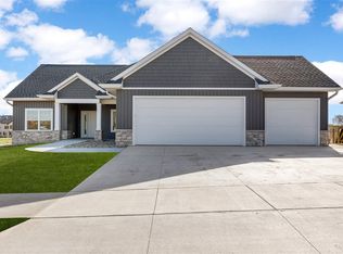 1245 Osage Ln, North Liberty, IA 52317