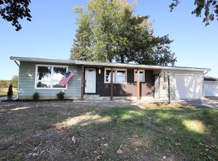 17224 Featherstone Rd, Constantine, MI 49042