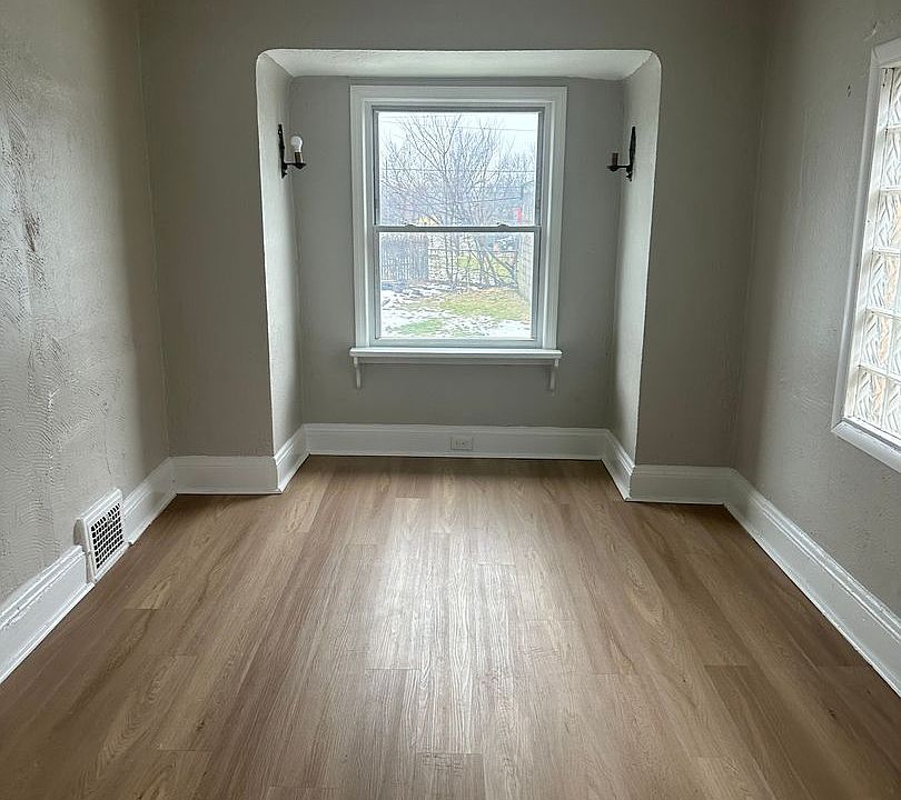 1st image of 3688 E 117th St