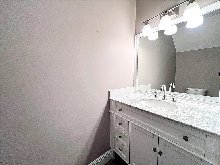 2246 Discovery Cir — Photo 14