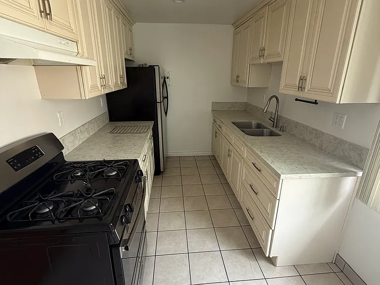 1527 S Shenandoah St #1 — Photo 11