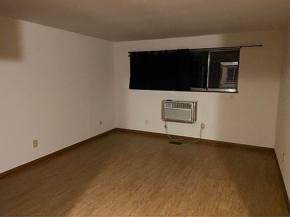 2nd image of 167 Delhi Ave APT B