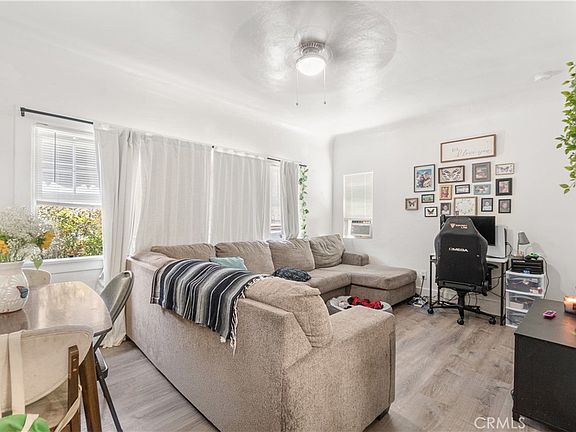 4th image of 421 N Rose Pl